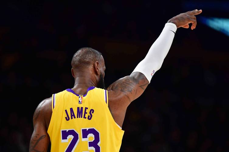 牵扯周琦离 牵扯周琦离