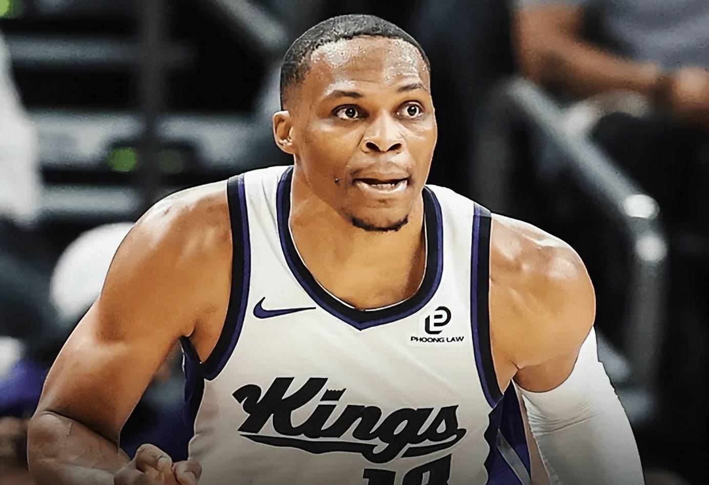 篮熟悉的轨 篮熟悉的轨